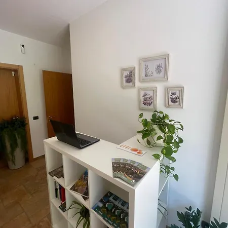 La Corte Delle Marche Πανσιόν